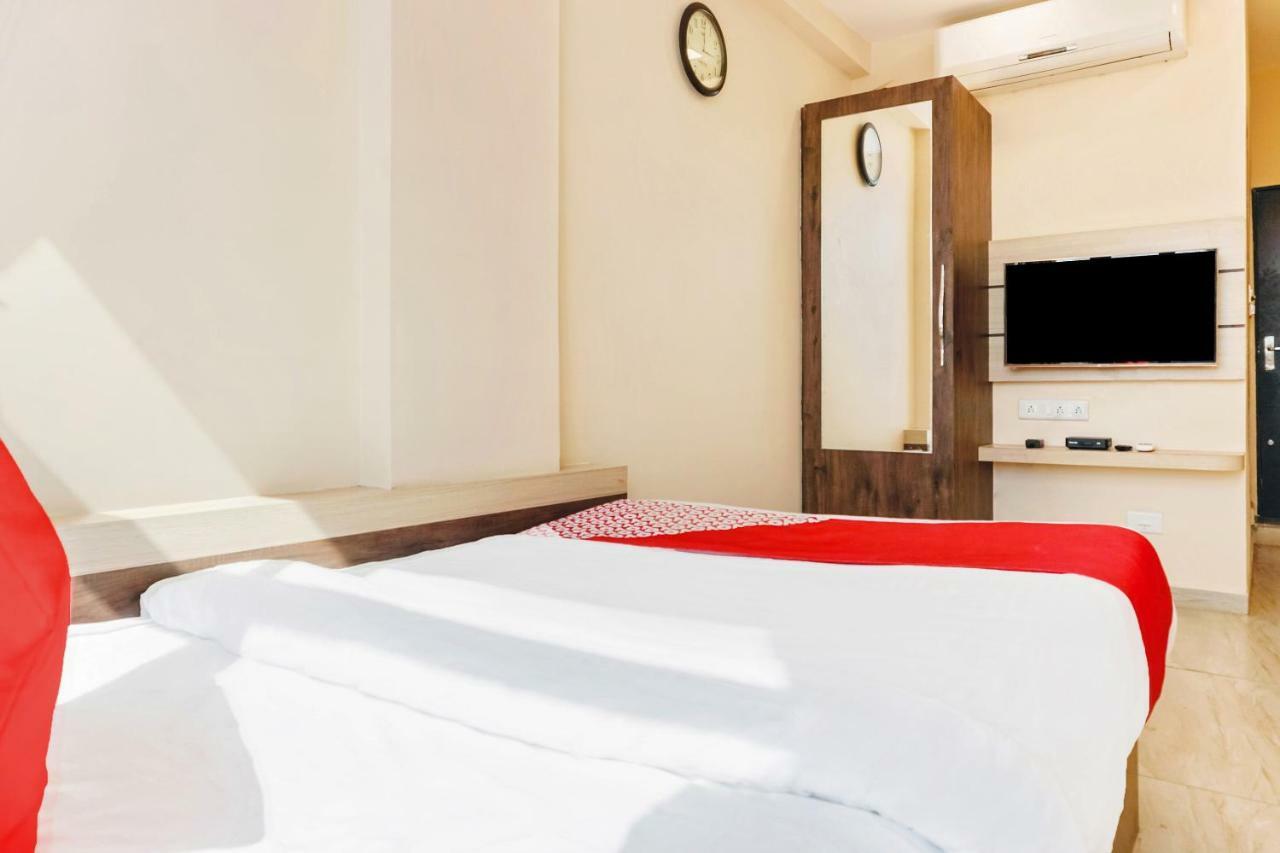 Oyo 29634 Hotel Navalai Pride Ratnagiri Ngoại thất bức ảnh